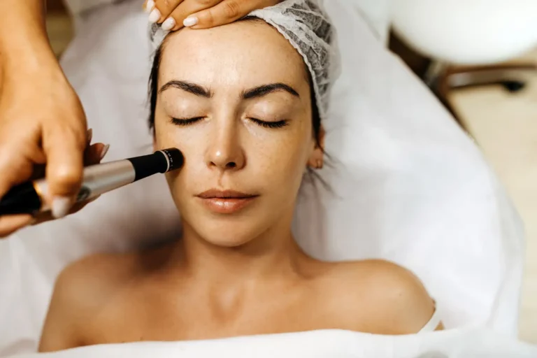 Protocolo White Expert · Dermapen personalizado en el centro de Bianca Rodríguez Salas, Alhendín (Granada)